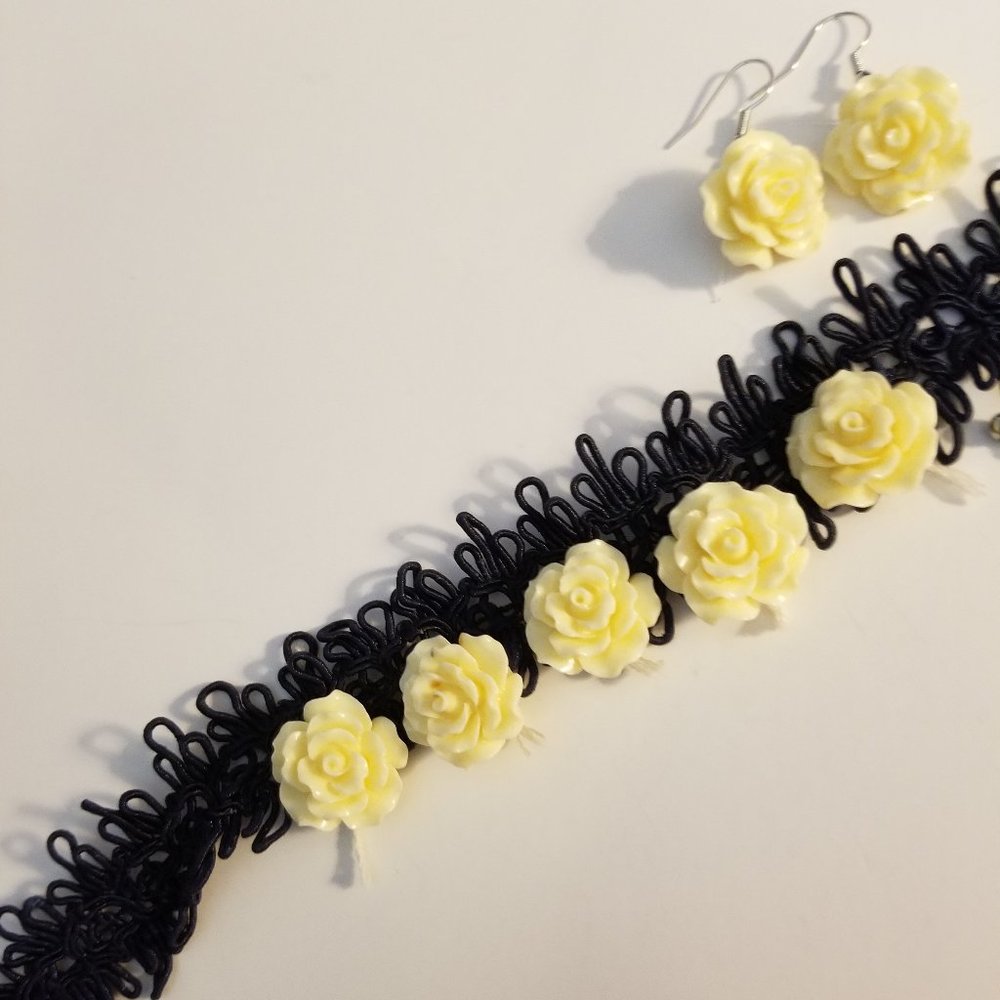 Five (Love; Excitement; Grace) to Seven (Infatuation) White Roses